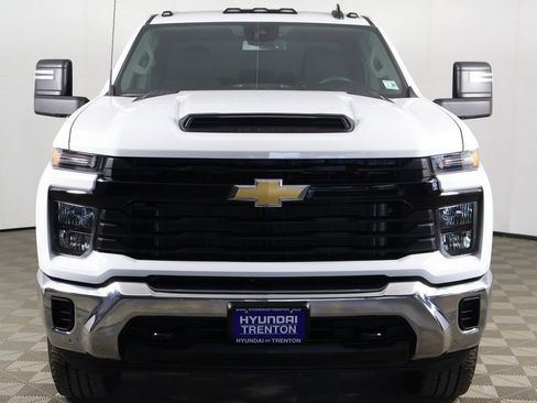 Used 2024 Chevrolet Silverado 3500 W/T w/ WT Convenience Package image 10