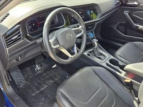 Certified 2022 Volkswagen Jetta SEL FWD image 11