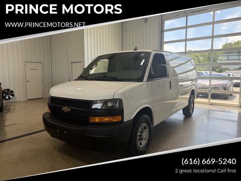 Used 2021 Chevrolet Express 2500 w/ Driver Convenience Package RWD image 1
