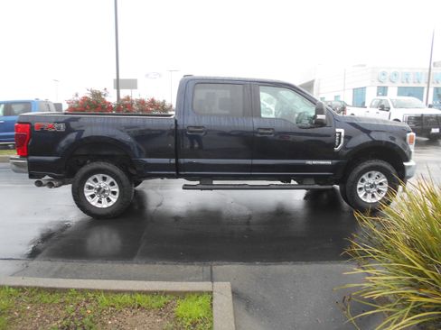 Used 2022 Ford F250 XLT w/ XLT Value Package image 4