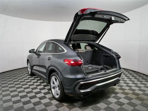 Used 2025 Audi Q5 Prestige w/ 20" Wheel Package AWD/4WD image 34