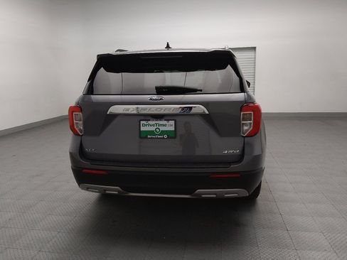 Used 2021 Ford Explorer XLT w/ Equipment Group 202A image 7