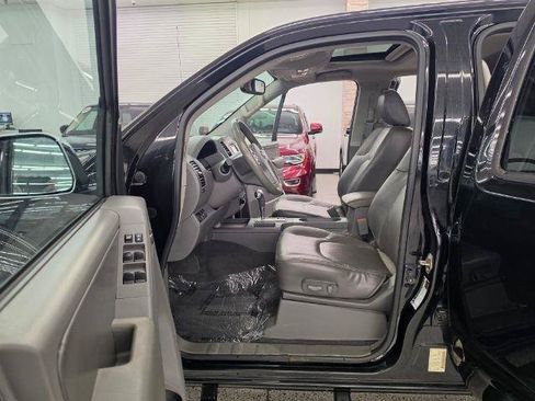 Used 2019 Nissan Frontier SL AWD/4WD image 8