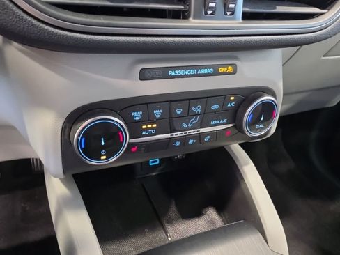 Used 2023 Ford Escape Active AWD/4WD image 29