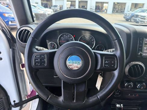 Used 2018 Jeep Wrangler Unlimited Sport S AWD/4WD image 21