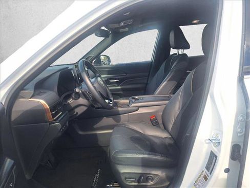 Certified 2025 Toyota Grand Highlander AWD Hybrid image 10
