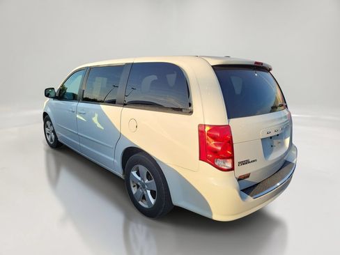 Used 2013 Dodge Grand Caravan SE FWD image 4