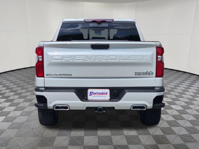 Used 2024 Chevrolet Silverado 1500 High Country AWD/4WD image 7