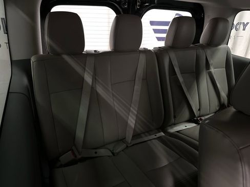 Used 2021 Nissan NV 3500 SL image 22