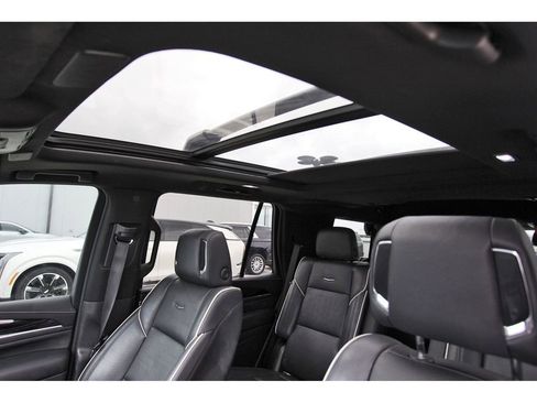 Used 2021 Cadillac Escalade Sport w/ Driver Assist Tech Package AWD/4WD image 30