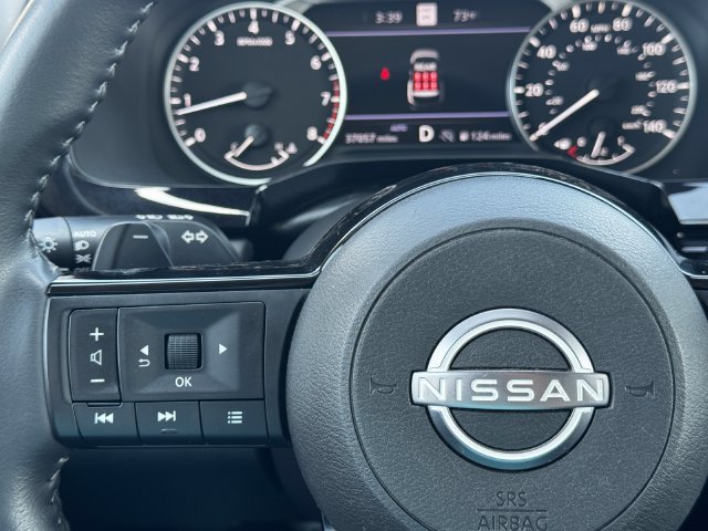 Used 2025 Nissan Pathfinder SL AWD/4WD image 27