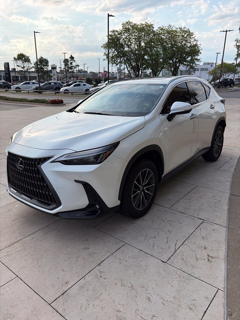 Used 2024 Lexus NX 350h AWD image 1