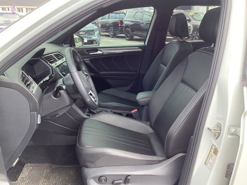 Used 2024 Volkswagen Tiguan SE R-Line AWD/4WD image 14