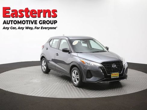 Used 2023 Nissan Kicks S FWD image 48