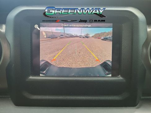 Used 2023 Jeep Gladiator Sport S image 19