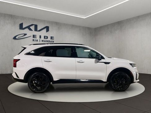 Used 2023 Kia Sorento SX image 7
