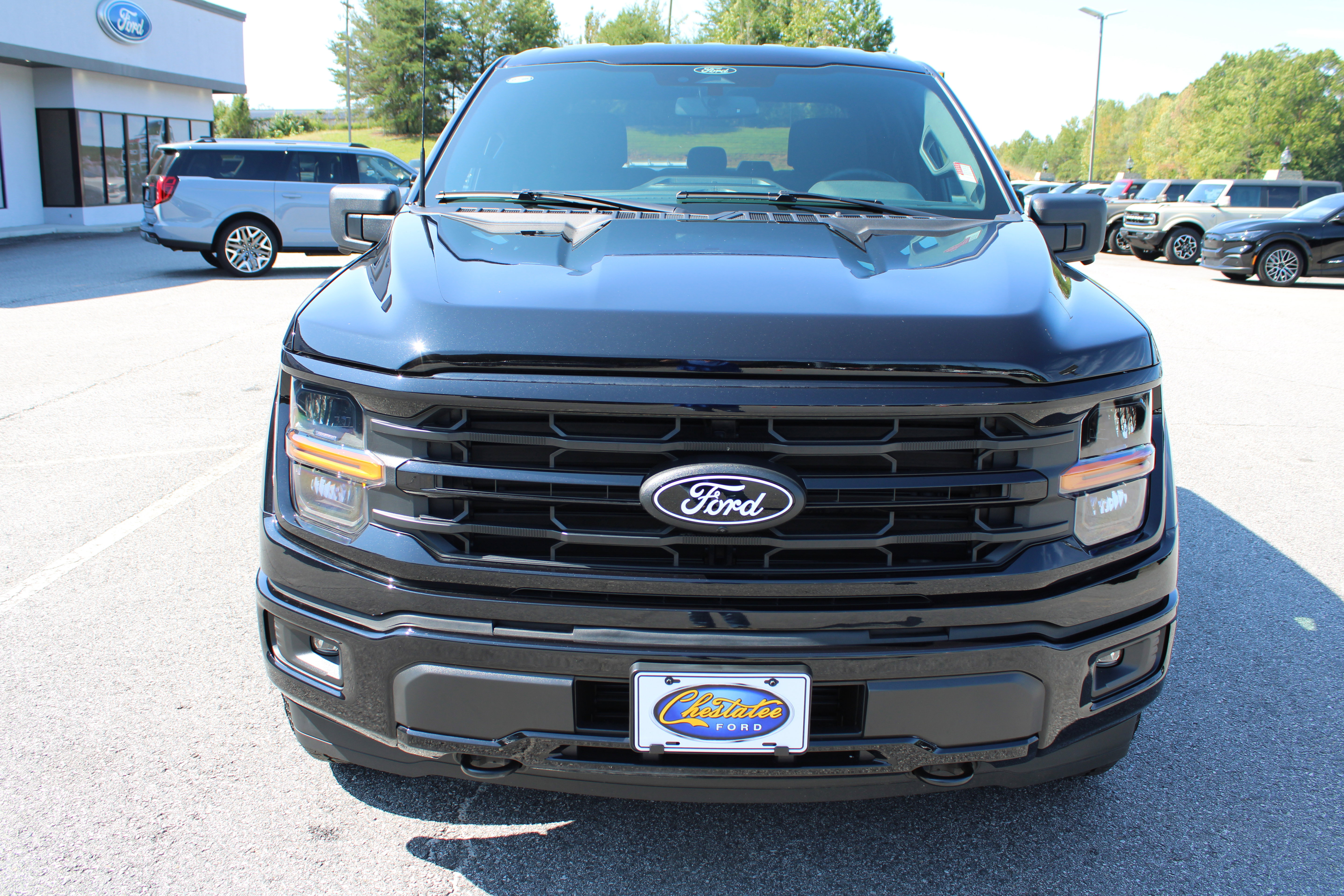 Used 2024 Ford F150 XLT w/ Tow/Haul Package AWD/4WD image 3
