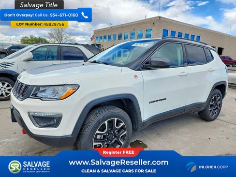 Used 2020 Jeep Compass Trailhawk w/ Cold Weather Group AWD/4WD image 1