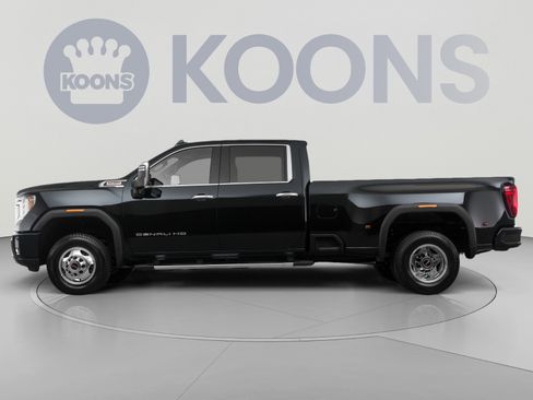 Used 2022 GMC Sierra 3500 Denali w/ Denali Ultimate Package AWD/4WD image 2