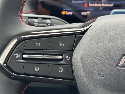 New 2026 Chevrolet Traverse RS w/ LPO, Floor Liner Package image 17