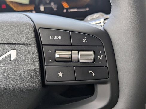 Certified 2026 Kia Sportage EX image 33