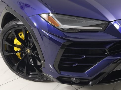 Used 2021 Lamborghini Urus image 25