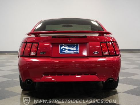 Used 2004 Ford Mustang GT RWD image 11