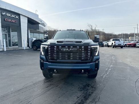 New 2026 GMC Sierra 2500 Denali Ultimate image 3