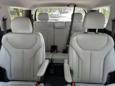 Used 2024 Hyundai Palisade SEL FWD image 42