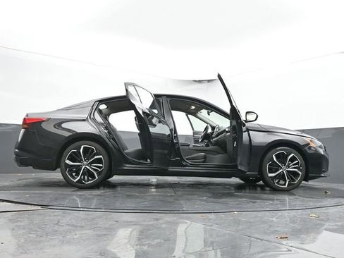 Used 2024 Nissan Altima 2.5 SR image 73