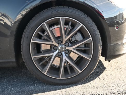 Used 2018 Volvo S90 T6 Momentum w/ Convenience Package image 13