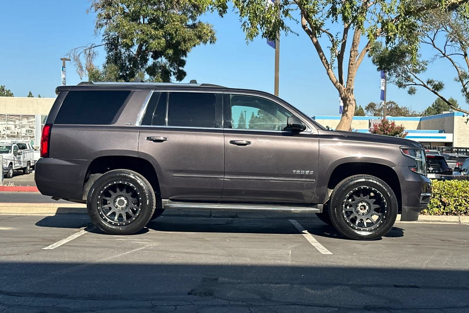 Used 2015 Chevrolet Tahoe LTZ AWD/4WD image 8