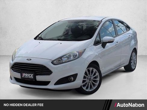 Used 2014 Ford Fiesta SE w/ Equipment Group 201A FWD image 1