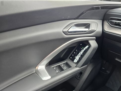 Certified 2025 Audi Q5 Premium w/ Convenience Package image 60