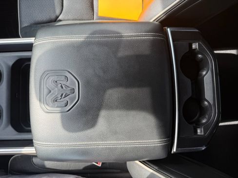 Used 2019 RAM 1500 Laramie AWD/4WD image 31