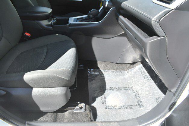 Certified 2024 Toyota RAV4 LE AWD/4WD image 25