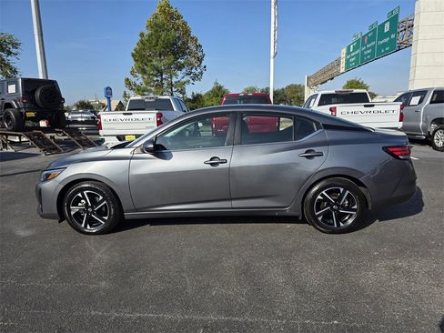 Used 2024 Nissan Sentra SV image 7
