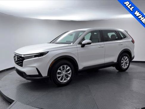 Used 2024 Honda CR-V LX image 2