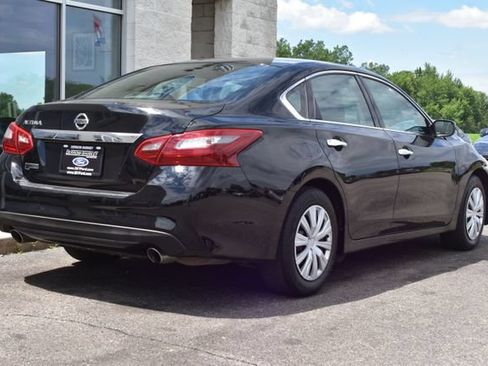 Used 2018 Nissan Altima 2.5 S w/ S Convenience Package FWD image 13