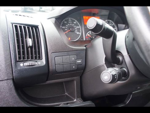 Used 2021 RAM ProMaster 2500 w/ Convenience Group image 16