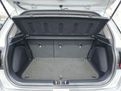 Used 2025 Hyundai Venue SEL FWD image 27