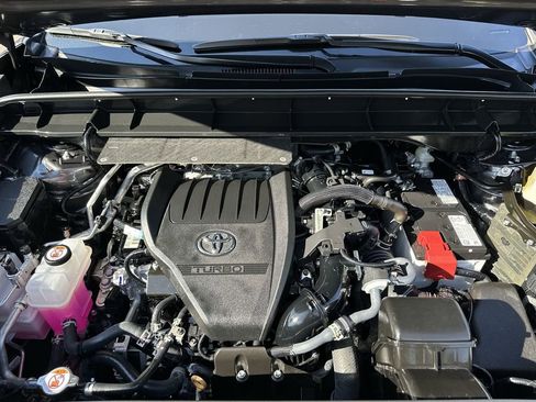Used 2025 Toyota Highlander Platinum image 34