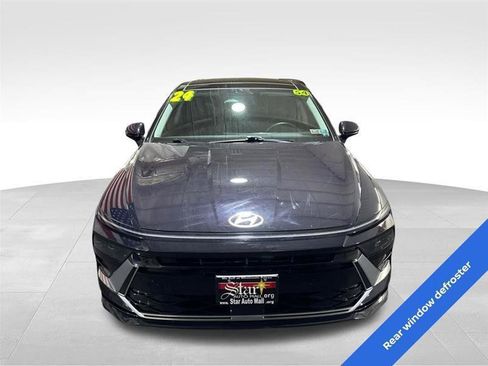 Used 2024 Hyundai Sonata SEL w/ Convenience Package FWD image 2