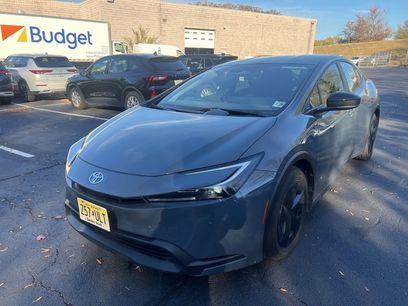 Used 2025 Toyota Prius LE