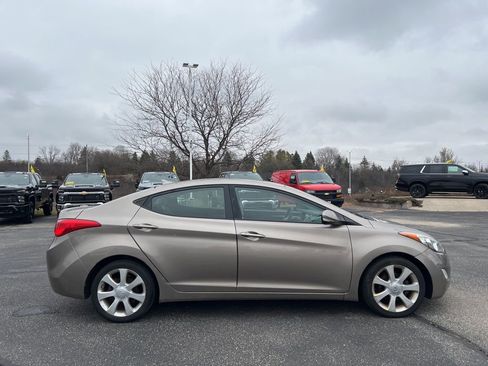 Used 2013 Hyundai Elantra Limited image 3
