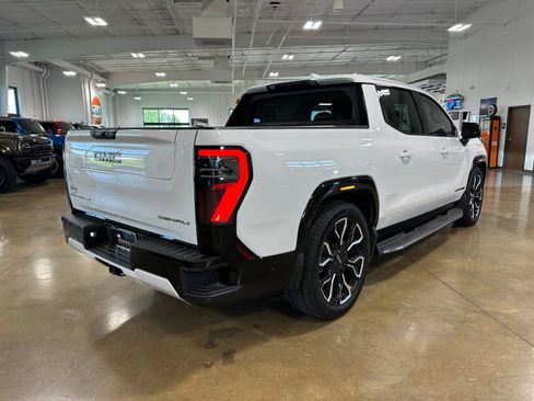 Used 2025 GMC Sierra EV Denali AWD/4WD image 8