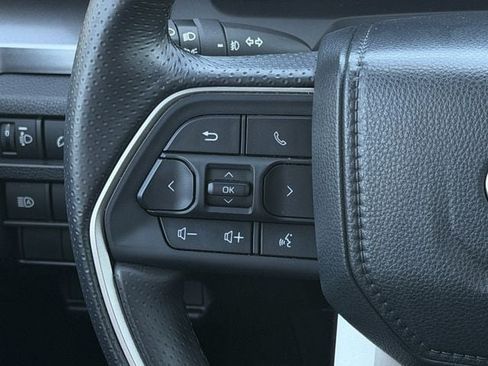 Used 2025 Toyota 4Runner SR5 RWD image 14
