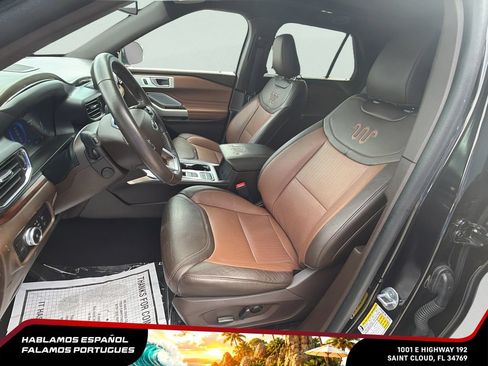 Used 2023 Ford Explorer King Ranch w/ Technology Package RWD image 12