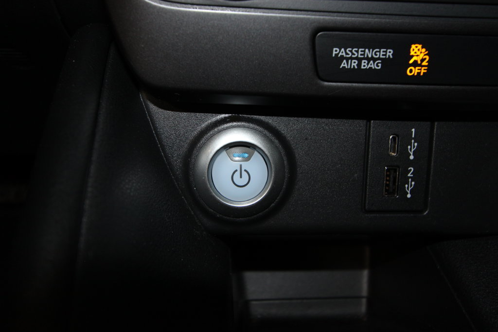 Used 2025 Nissan Leaf S FWD image 12