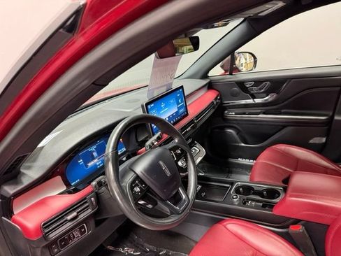 Used 2023 Lincoln Corsair Grand Touring w/ Equipment Group 301A AWD/4WD image 18